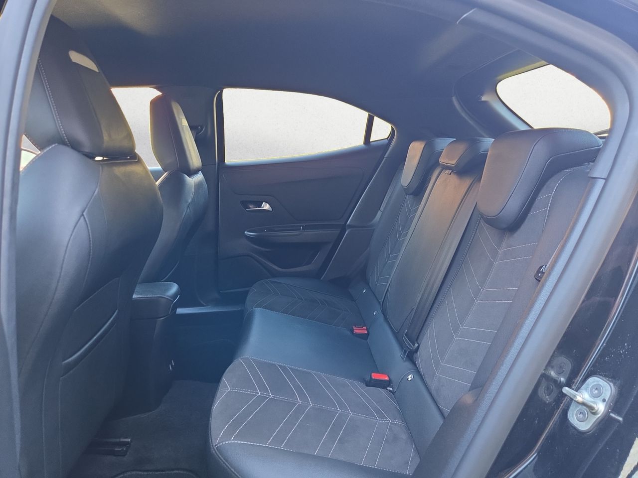 Opel Mokka ULTIMATE 1.2 T 130 CV AT8 S/S 130 CV - Foto 2