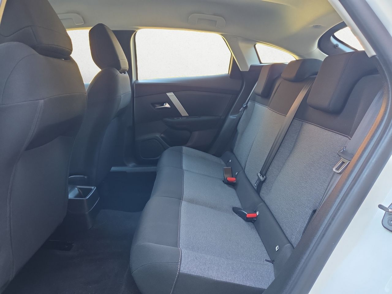 Citroën C4 BLUE HDI 110 CV LIVE PACK - Foto 2