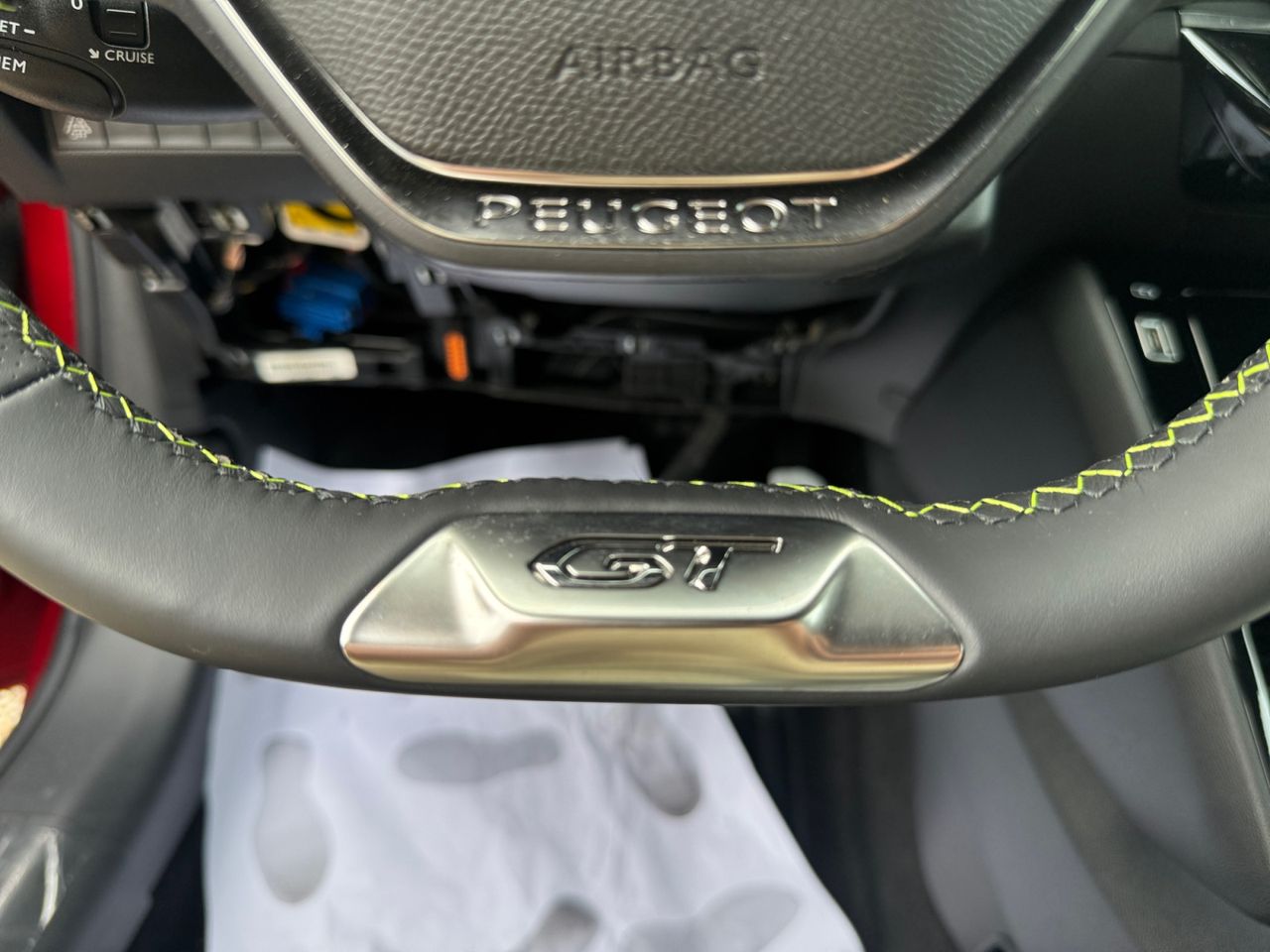 Peugeot e-208 GT ELECTRICO 136 - Foto 2