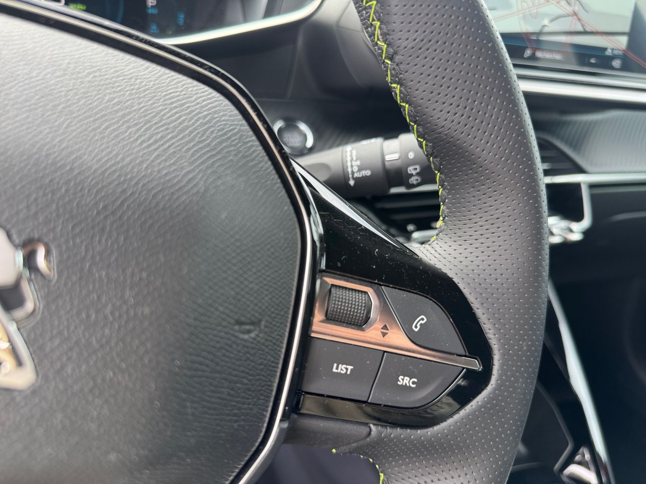 Peugeot e-208 GT ELECTRICO 136 - Foto 2