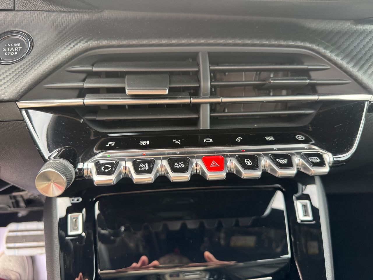 Peugeot e-208 GT ELECTRICO 136 - Foto 2