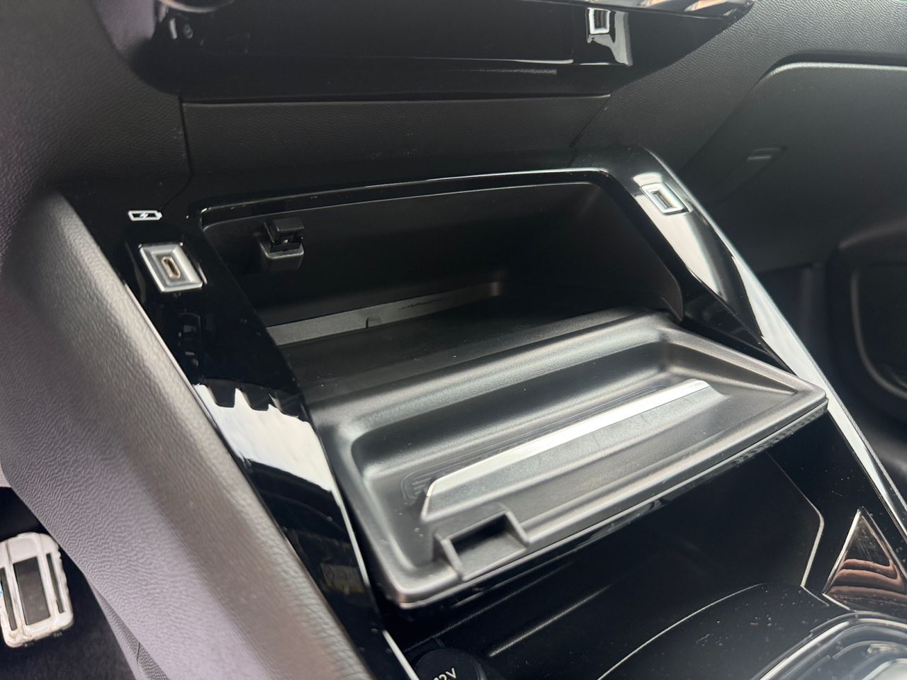 Peugeot e-208 GT ELECTRICO 136 - Foto 2