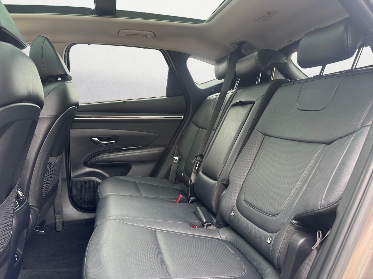 Hyundai Tucson 1.6 TGDI PHEV STYLE AUTO 4X4 - Foto 2