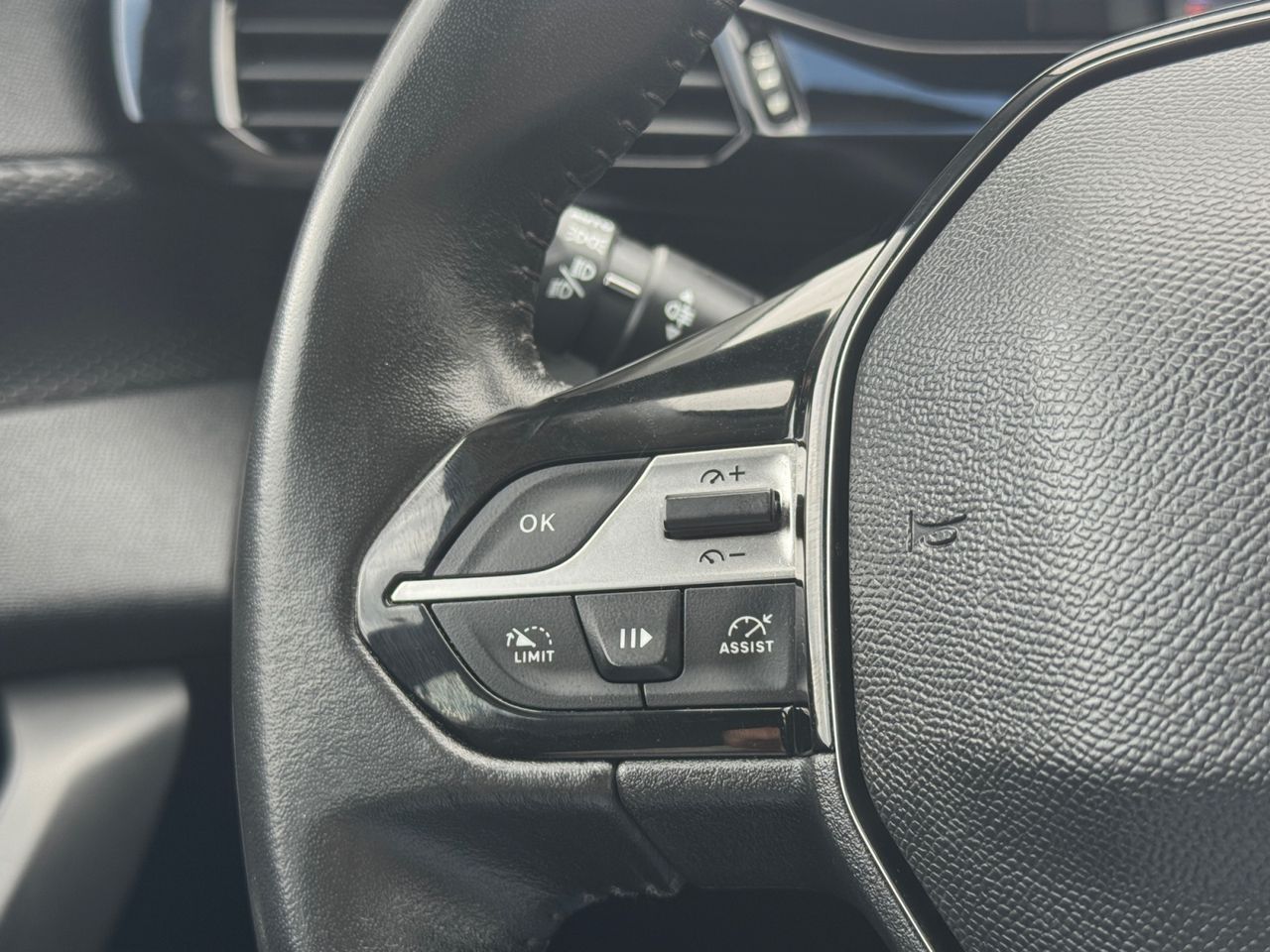 Peugeot 308 SW ACTIVE PACK BLUE HDI 130 CV - Foto 2