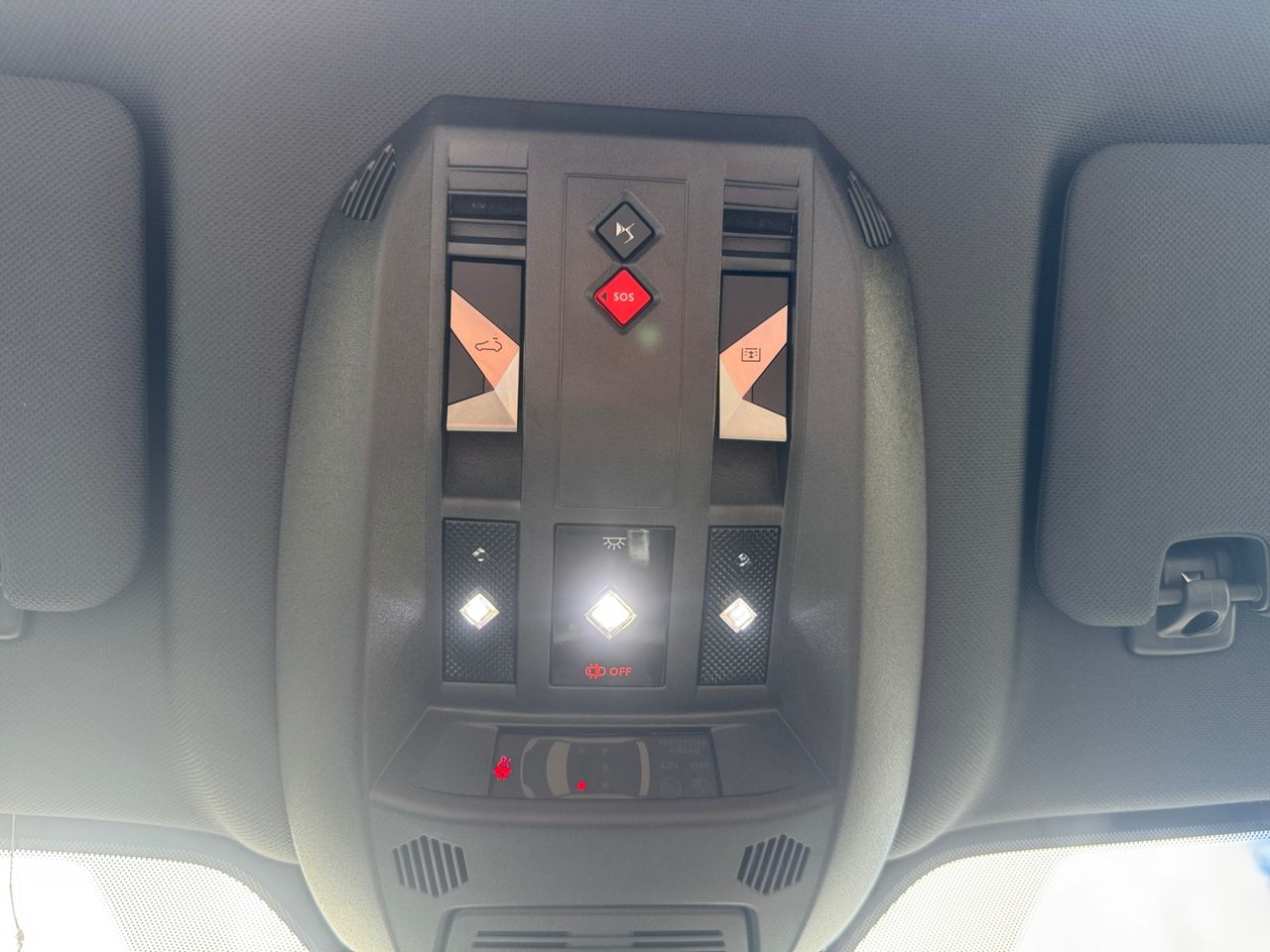 DS DS 7 Crossback E TENSE 225 LIGNE NOIRE - Foto 2