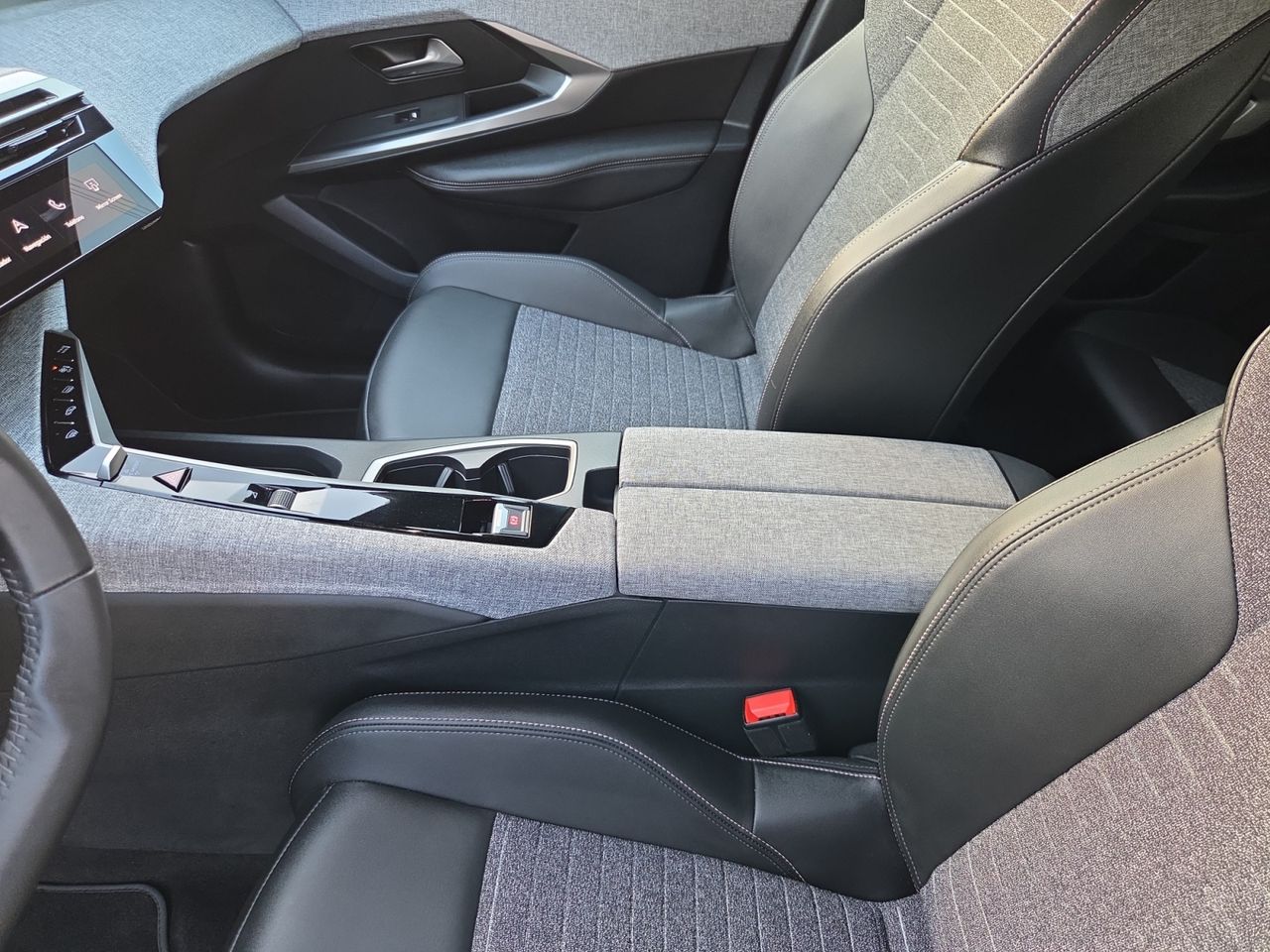 Peugeot 3008 Hybrid ALLURE HYBRID - Foto 2