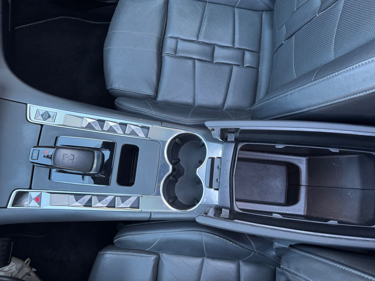 DS DS 7 Crossback E TENSE 4X4 GRAND CHIC - Foto 2