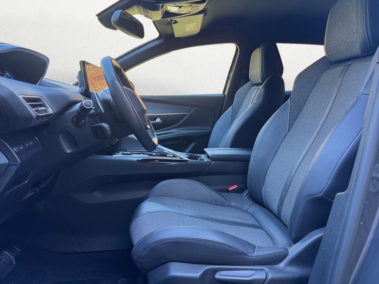 Peugeot 3008 Hybrid ALLURE PACK PLUG IN HYBRID 225 e EAT8 - Foto 2