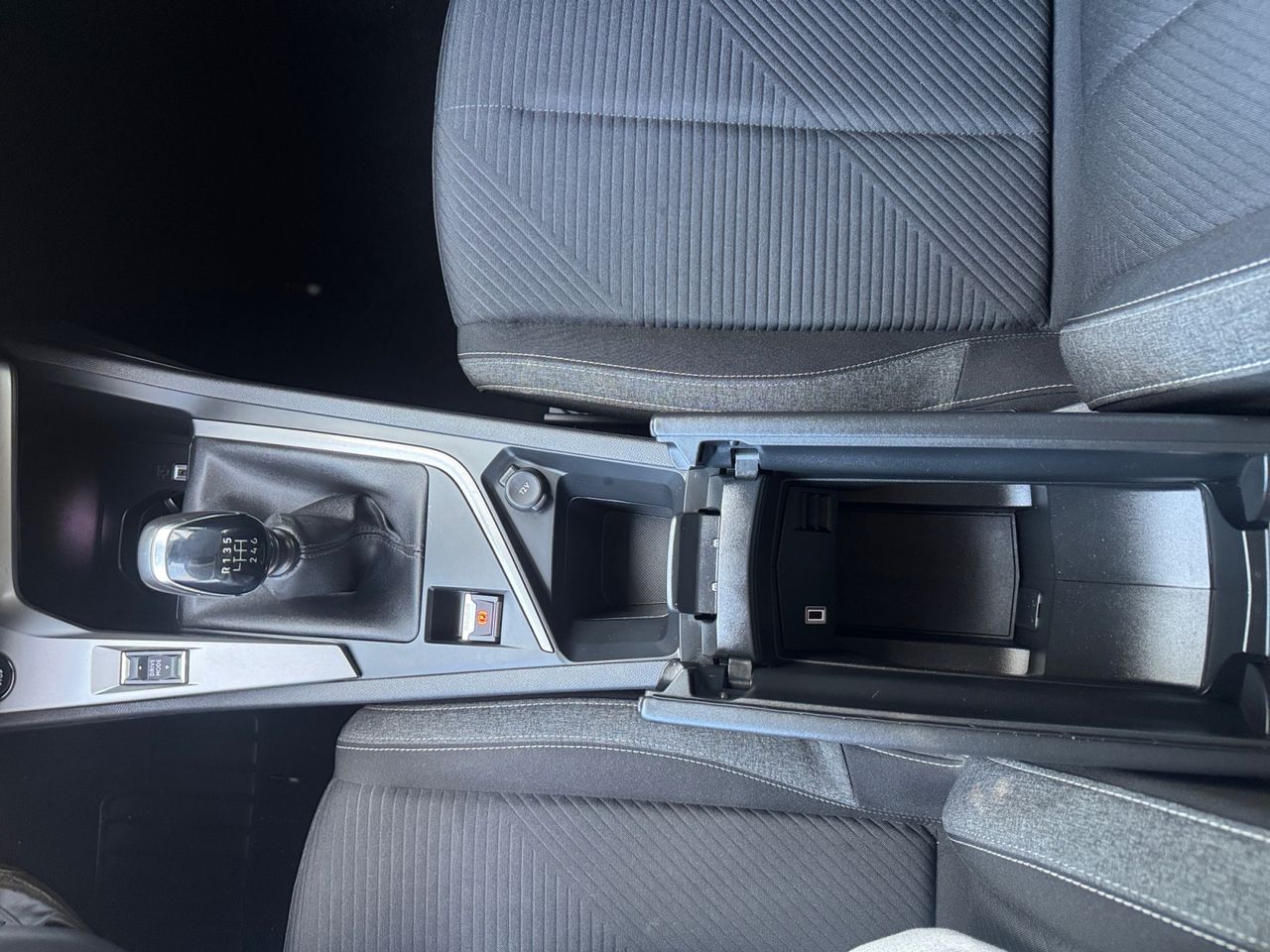 Peugeot 308 SW ACTIVE PACK BLUE HDI 130 CV - Foto 2