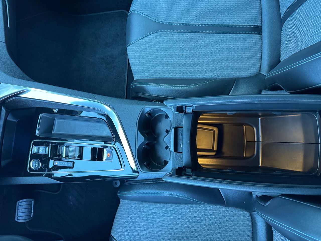 Peugeot 3008 Hybrid ALLURE PACK HYBRID 136 e DCS6 - Foto 2