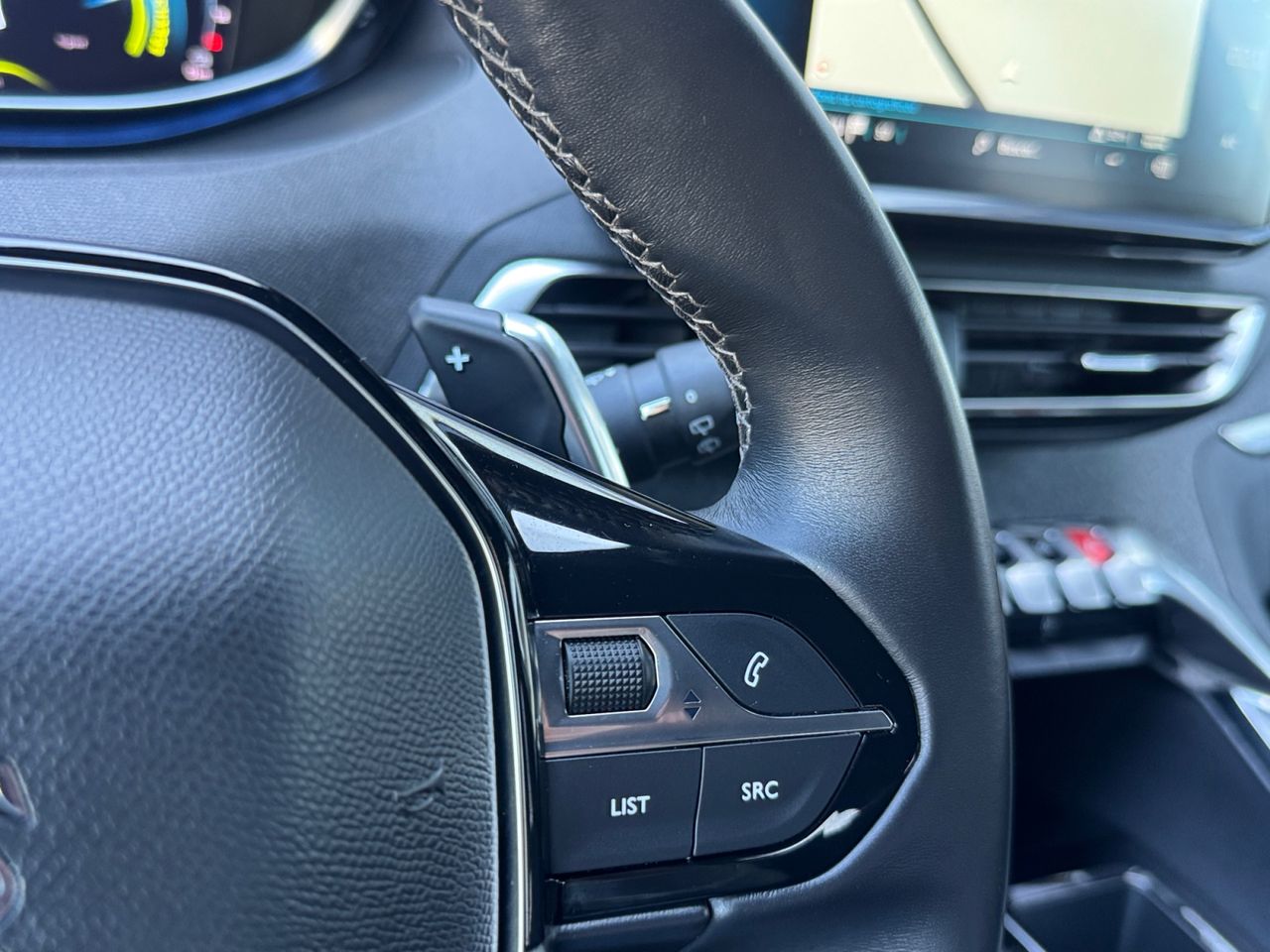 Peugeot 3008 Hybrid ALLURE PACK PLUG IN HYBRID 225 e EAT8 - Foto 2