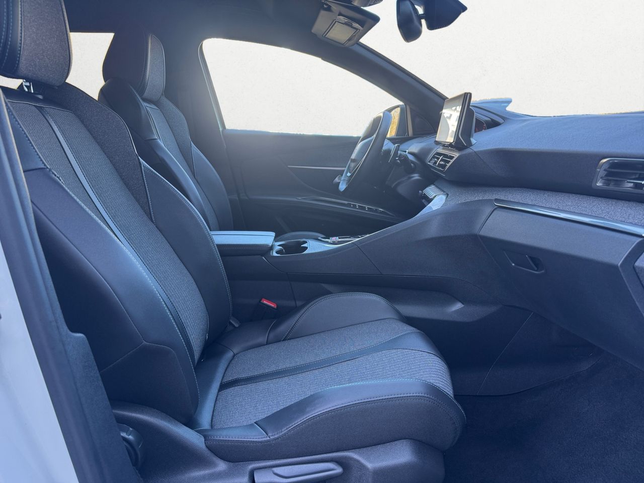 Peugeot 3008 Hybrid ALLURE PACK PLUG IN HYBRID 225 e EAT8 - Foto 2