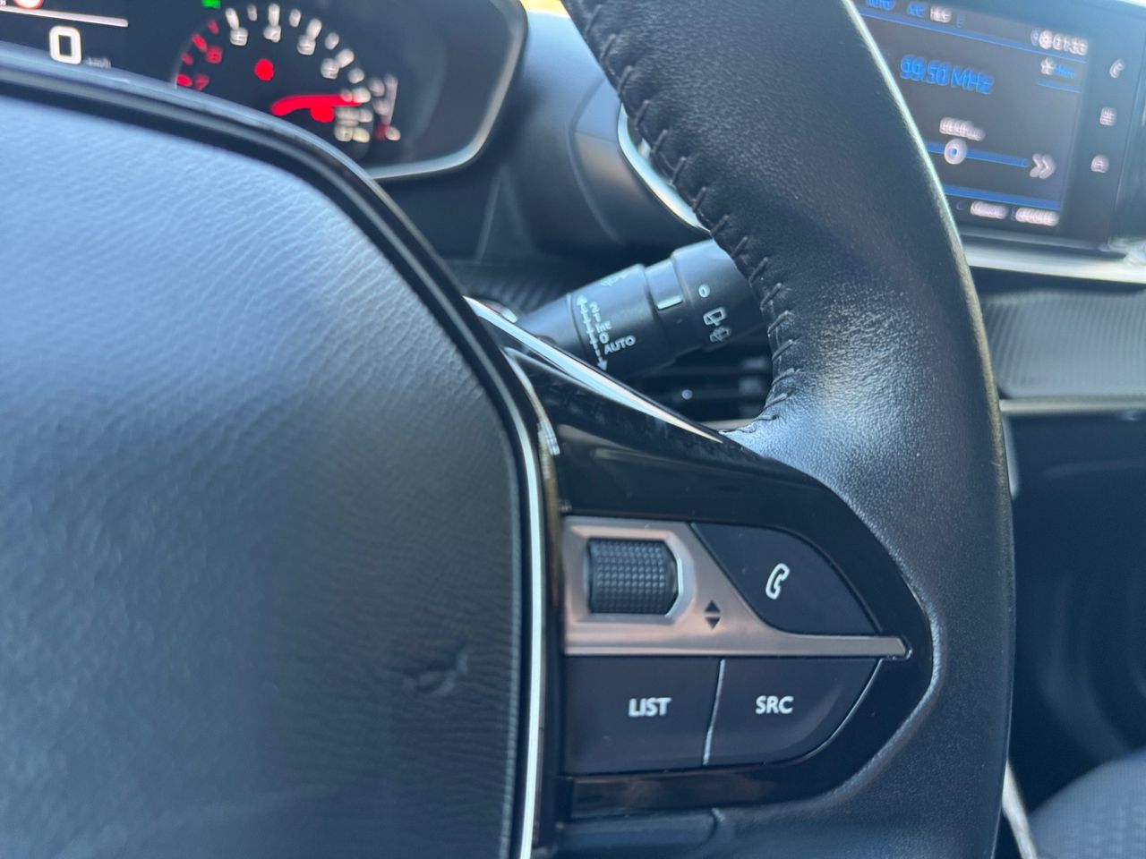 Peugeot 2008 ALLURE PURE TECH 100 CV - Foto 2