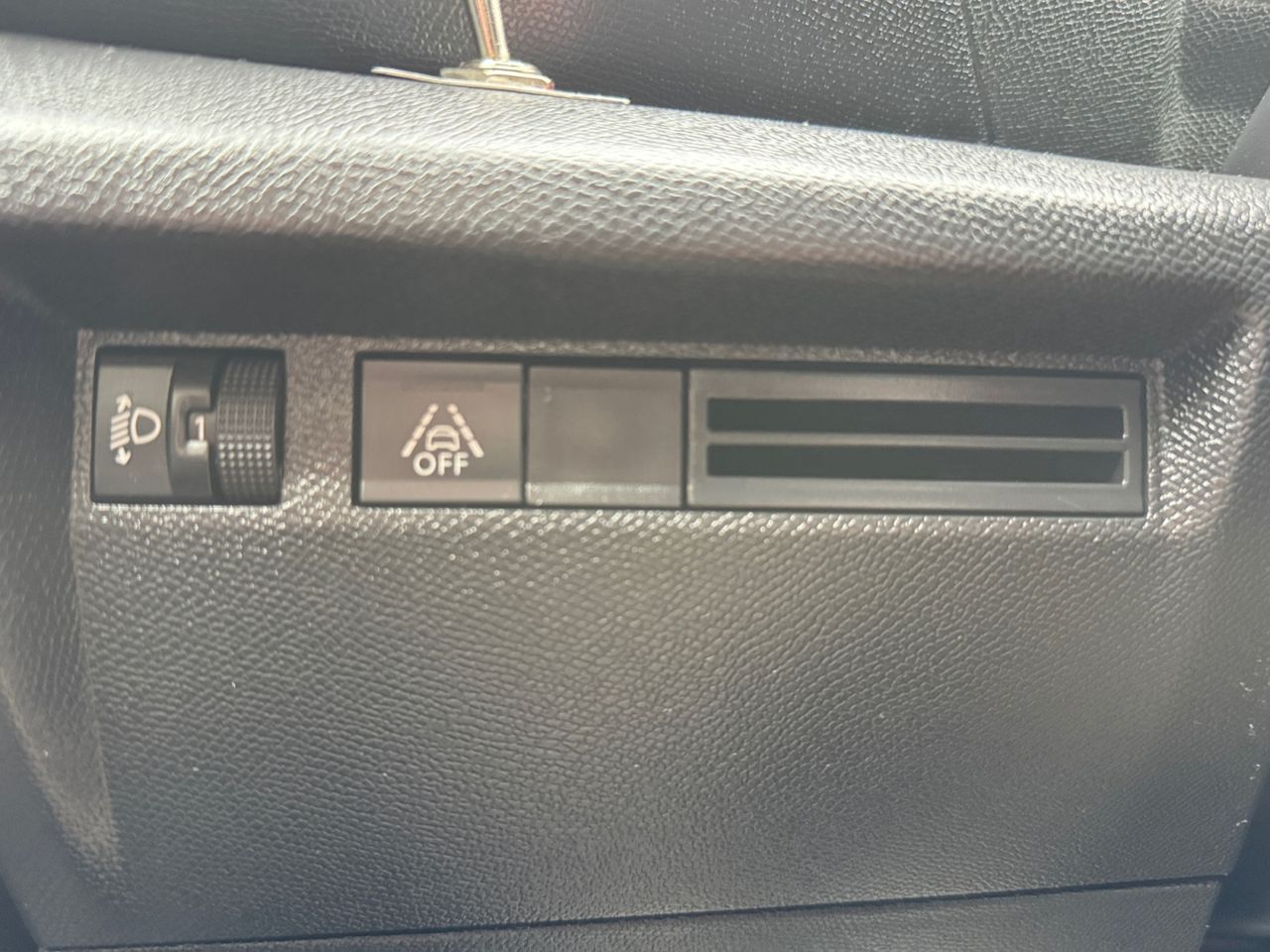 Citroën C4 BLUE HDI 110 CV FEEL - Foto 2