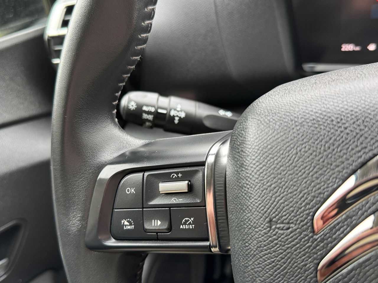 Citroën C4 BLUE HDI 110 CV FEEL - Foto 2