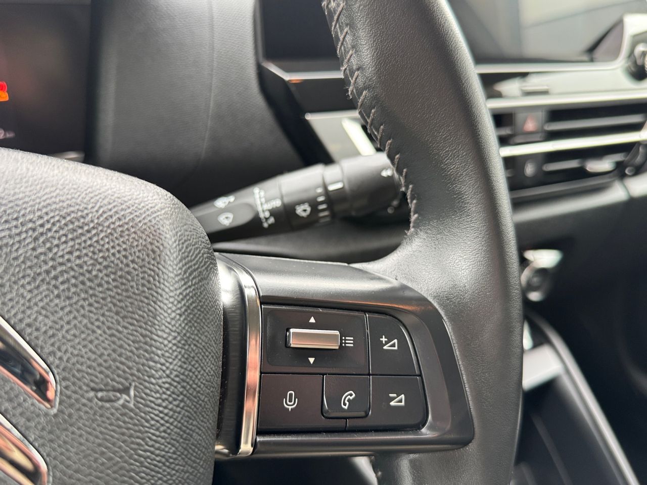 Citroën C4 BLUE HDI 110 CV FEEL - Foto 2