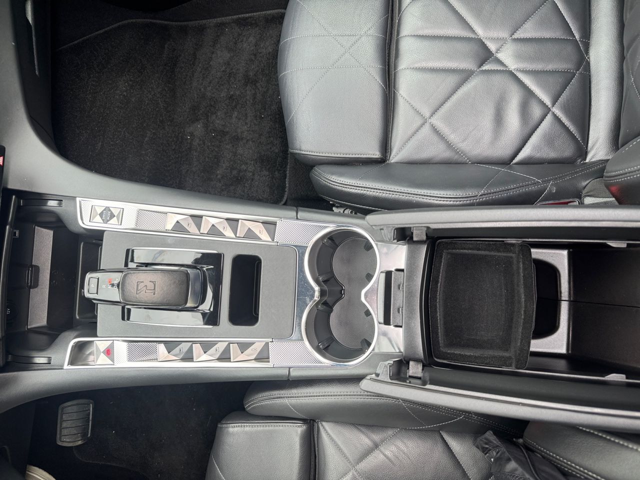 DS DS 7 Crossback E TENSE 4X4 GRAND CHIC - Foto 2