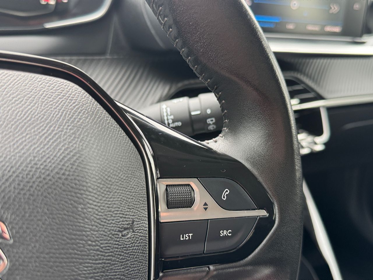 Peugeot 2008 ACTIVE PACK BLUE HDI 110 CV - Foto 2