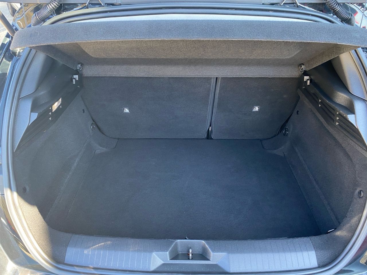 Opel Astra EDITION 1.2T XHT MT6 S/S 130 HP - Foto 2