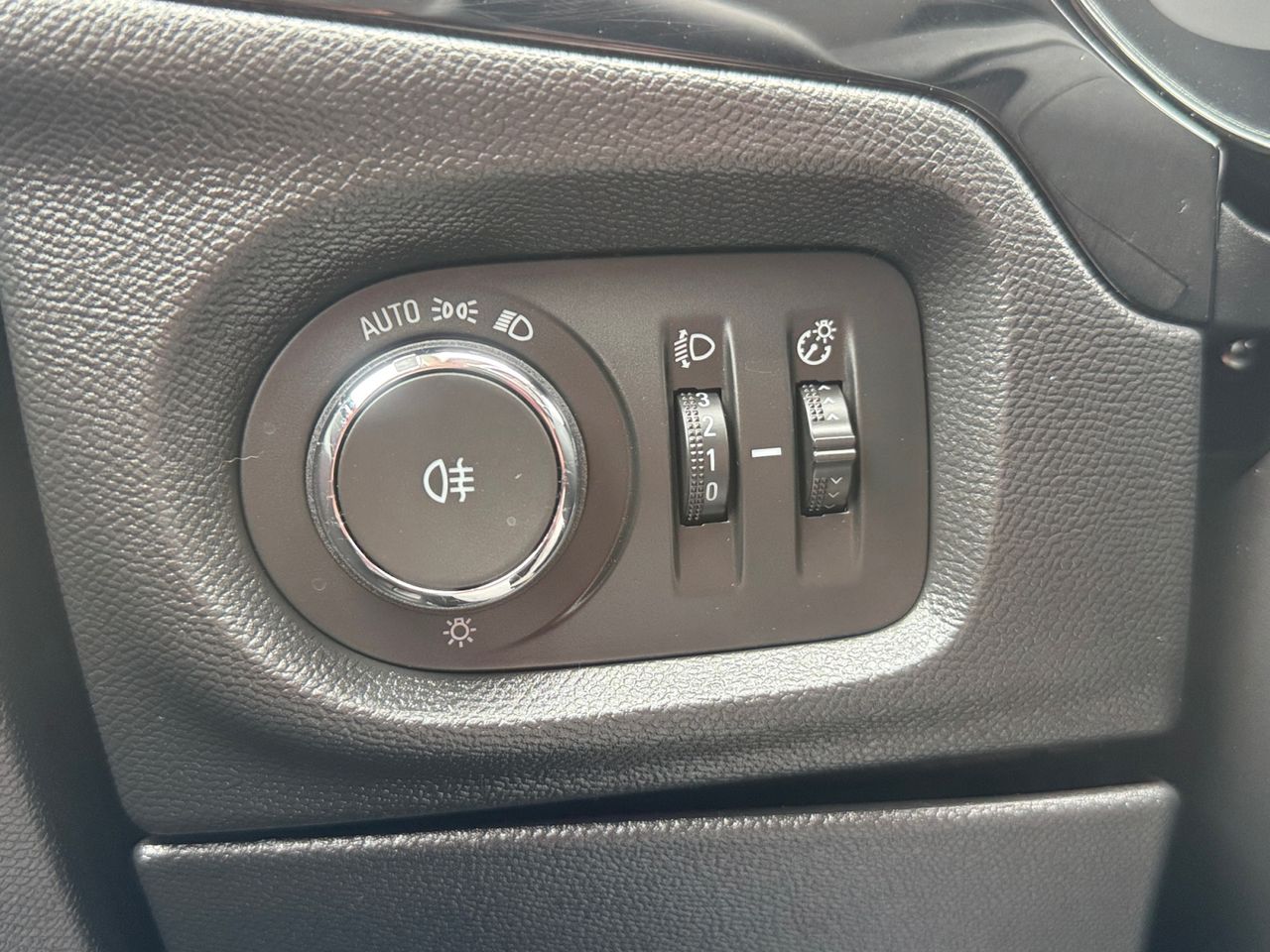 Opel Corsa ELEGANCE 1.5 D DT MT6 S7S 100 CV - Foto 2