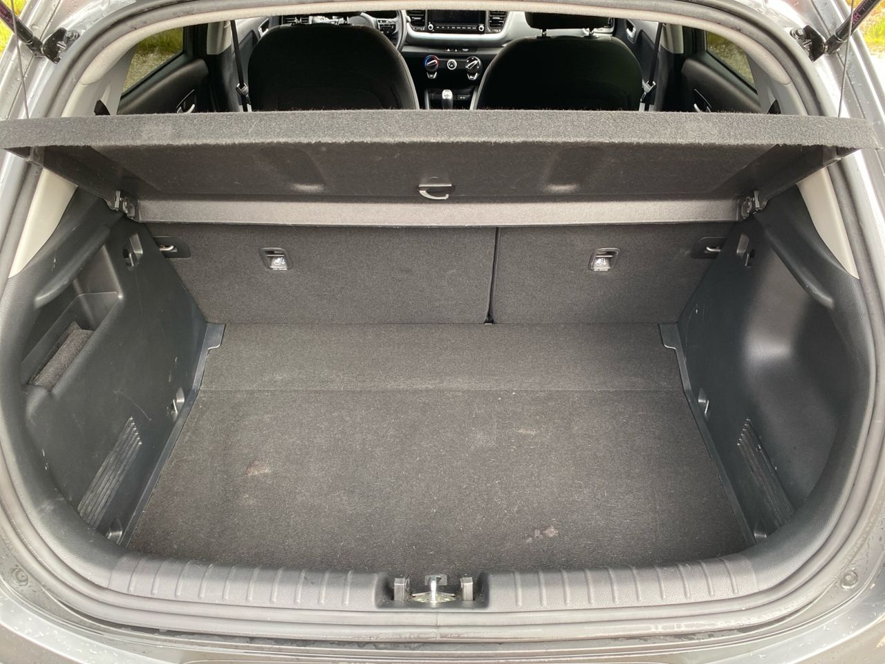 Kia Stonic 1.0 TGDI 74 KW 100 CV MHEV CONCEPT - Foto 2