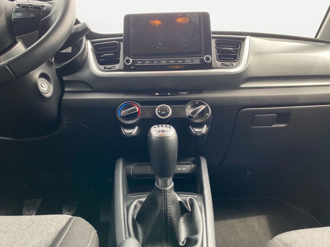 Kia Stonic 1.0 TGDI 74 KW 100 CV MHEV CONCEPT - Foto 2