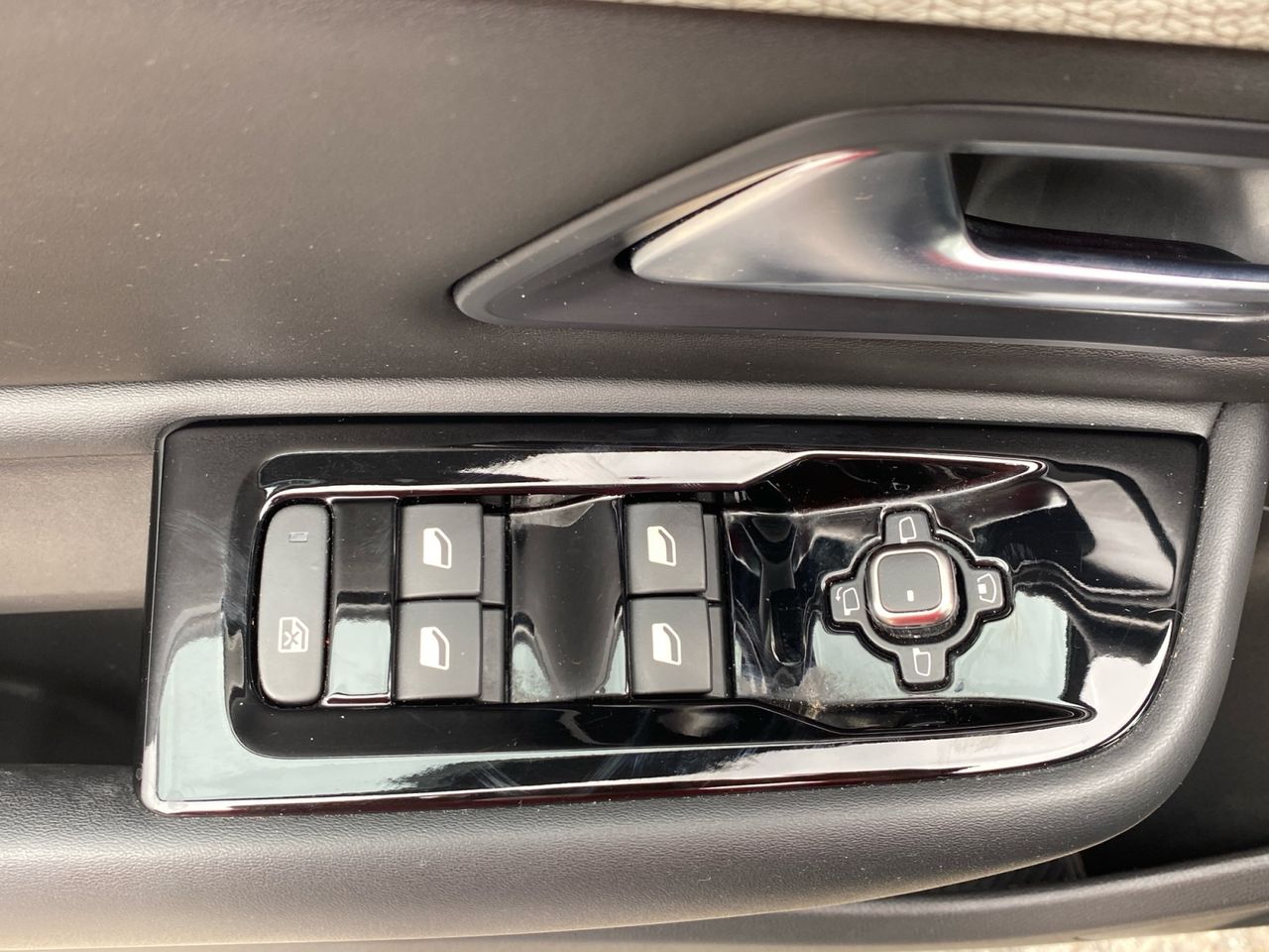 Citroën C5 X PLUG IN HYBRID 225 e EAT8 SHINE - Foto 2