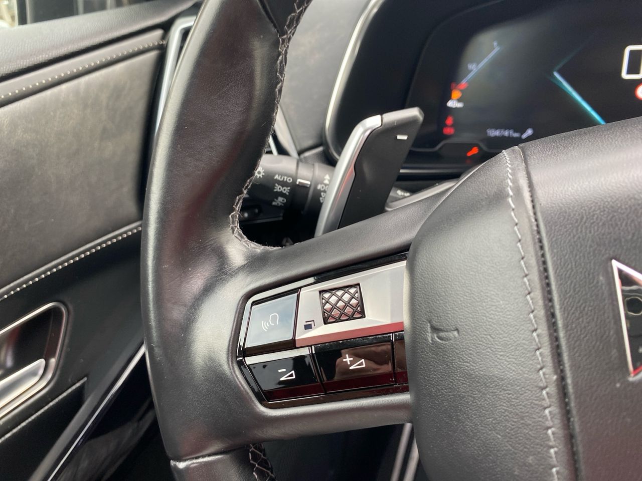 DS DS 7 Crossback E TENSE 300 4X4 LOUVRE - Foto 2