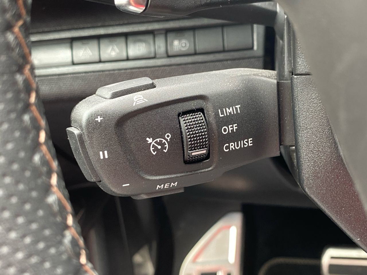 Peugeot 3008 Hybrid GT HYBRID 225 e EAT8 - Foto 2