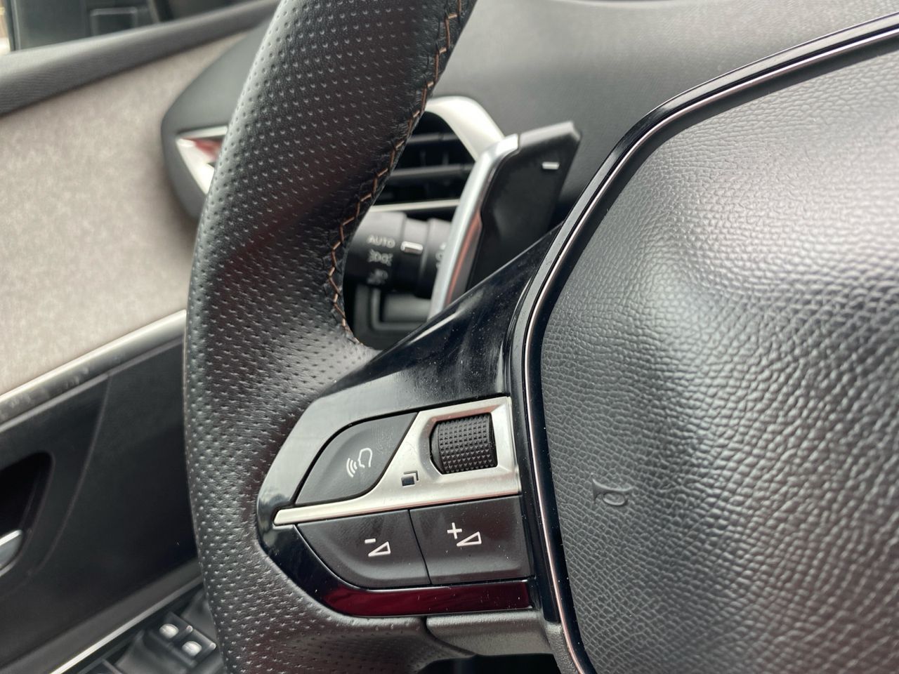 Peugeot 3008 Hybrid GT HYBRID 225 e EAT8 - Foto 2