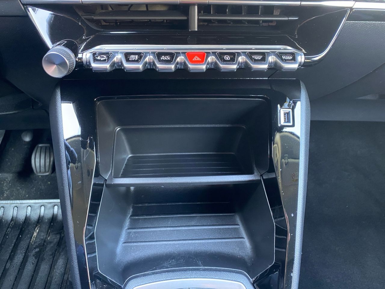 Peugeot 208 ACTIVE BLUE HDI 100 CV - Foto 2