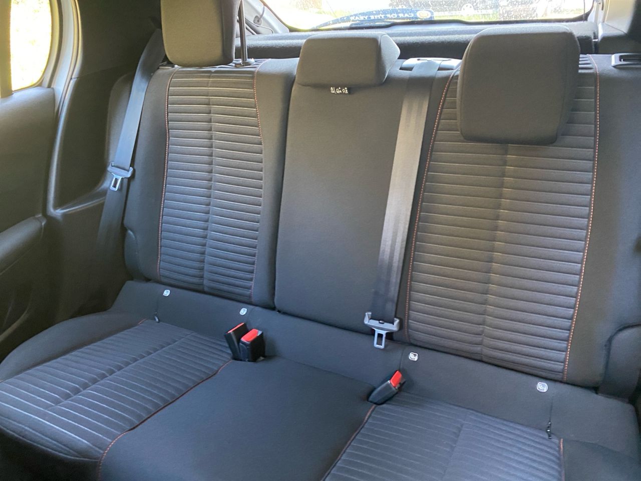 Peugeot 208 ACTIVE BLUE HDI 100 CV - Foto 2