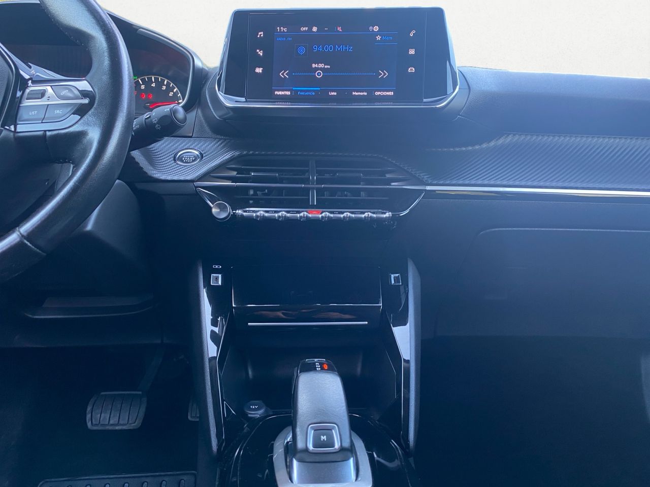 Peugeot 2008 ALLURE BLUE HDI 130 CV EAT8 - Foto 2