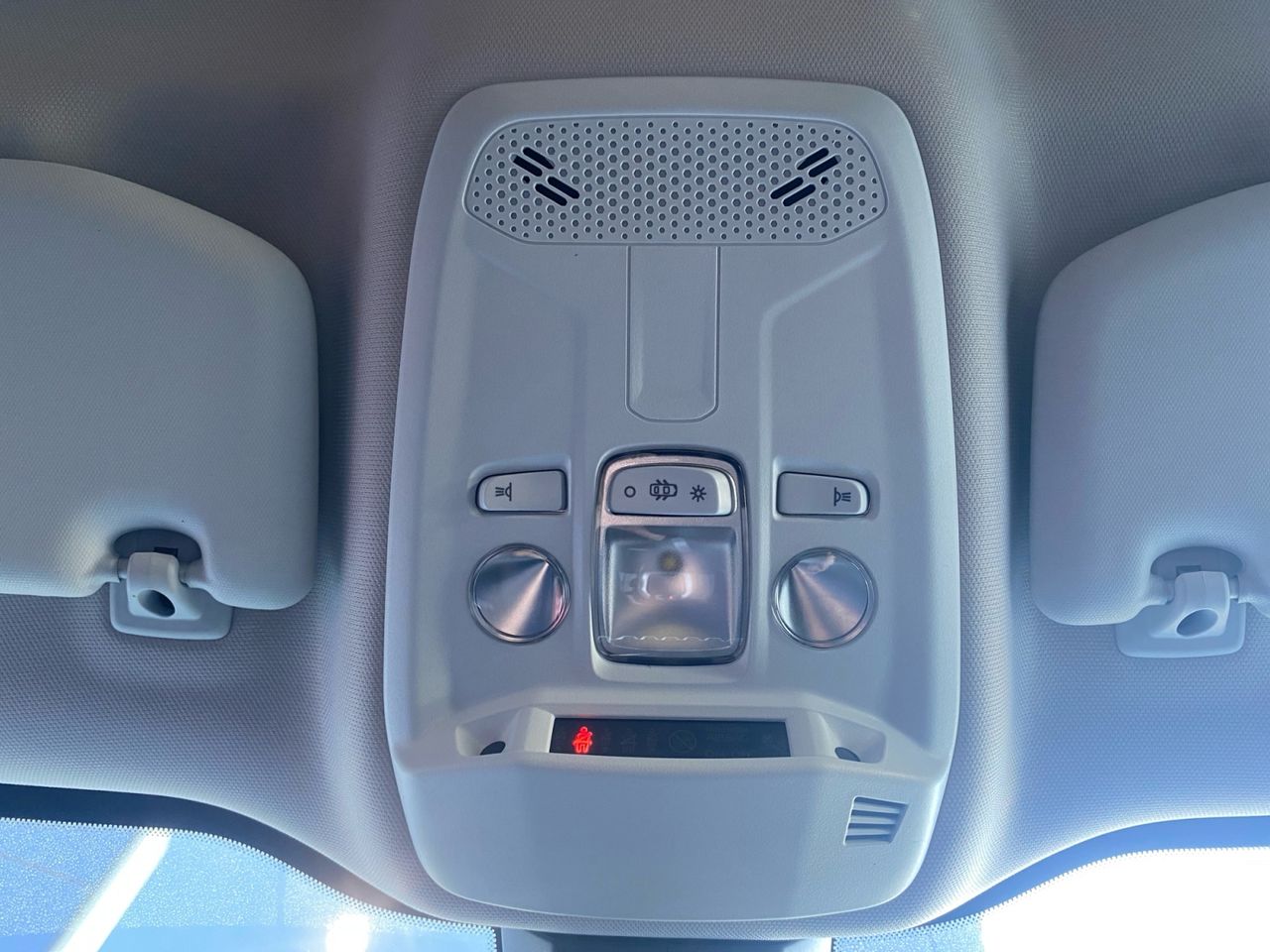 Peugeot 2008 ALLURE BLUE HDI 130 CV EAT8 - Foto 2