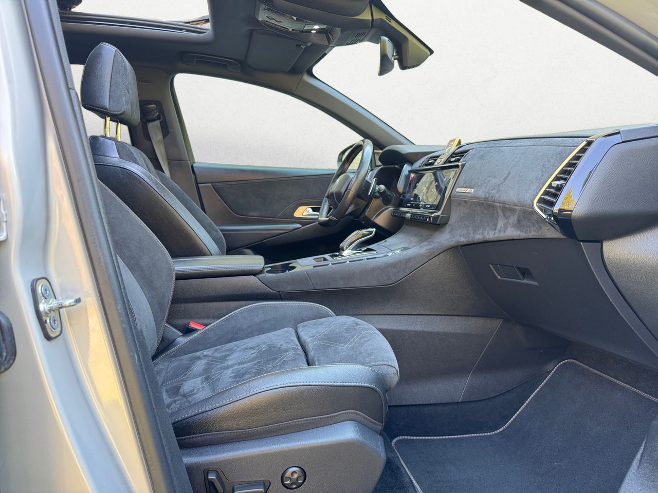 DS DS 7 Crossback BLUE HDI 130 CV AUT PERFORMANCE - Foto 2