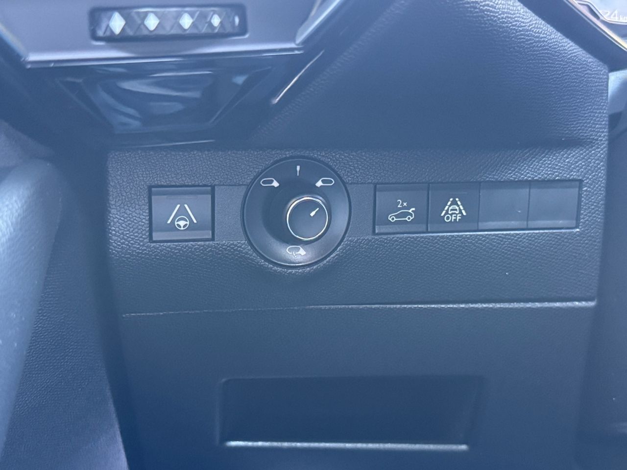 DS DS 7 Crossback BLUE HDI 130 CV AUT PERFORMANCE - Foto 2