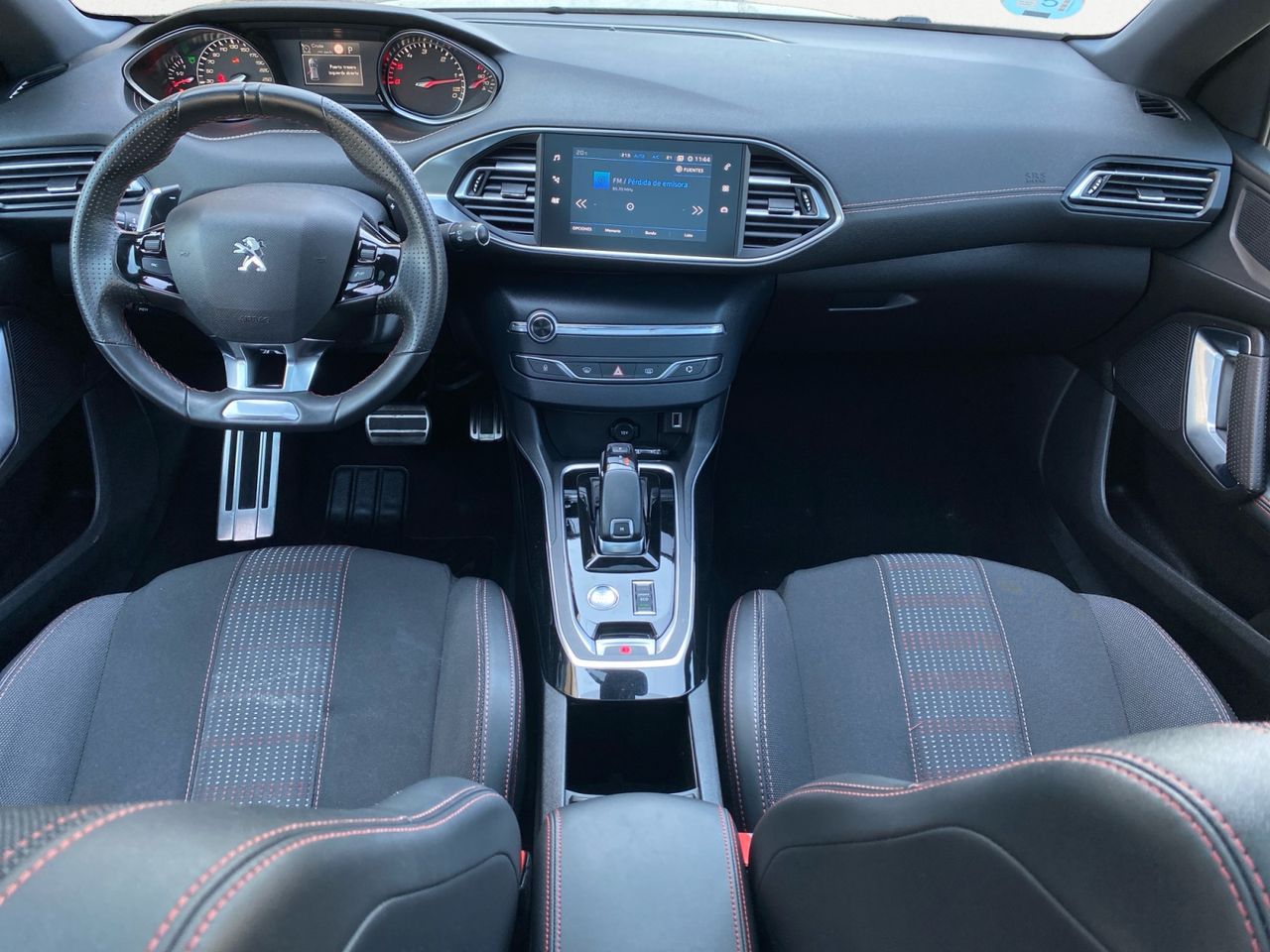 Peugeot 308 SW GT LINE BLUE HDI 130 CV EAT8 - Foto 2