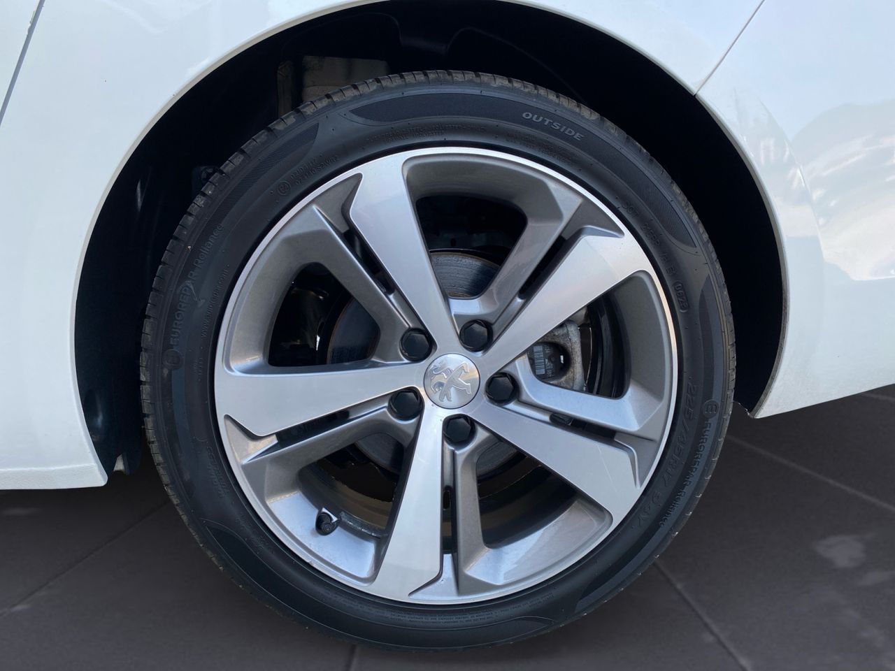 Peugeot 308 SW GT LINE BLUE HDI 130 CV EAT8 - Foto 2