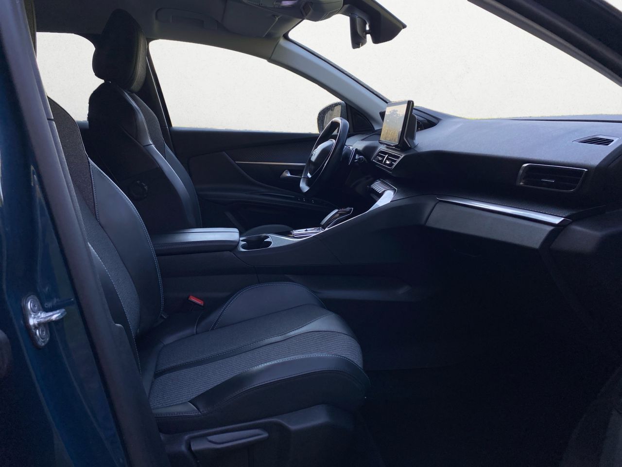 Peugeot 3008 Hybrid ALLURE HYBRID 225 e EAT8 - Foto 2