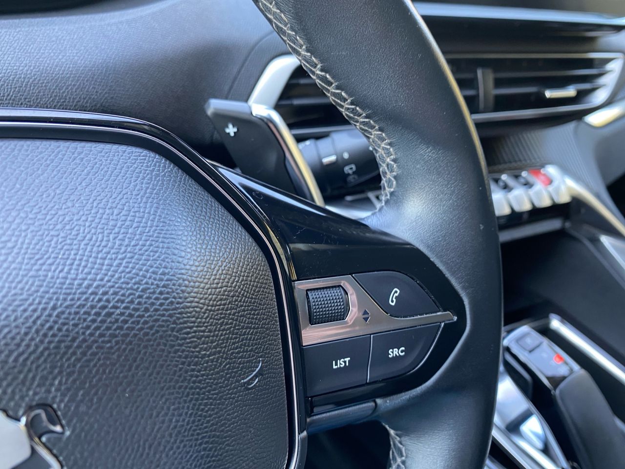 Peugeot 3008 Hybrid ALLURE HYBRID 225 e EAT8 - Foto 2