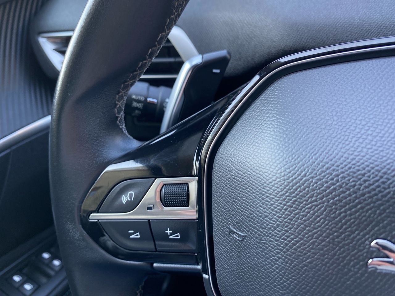 Peugeot 3008 Hybrid ALLURE HYBRID 225 e EAT8 - Foto 2