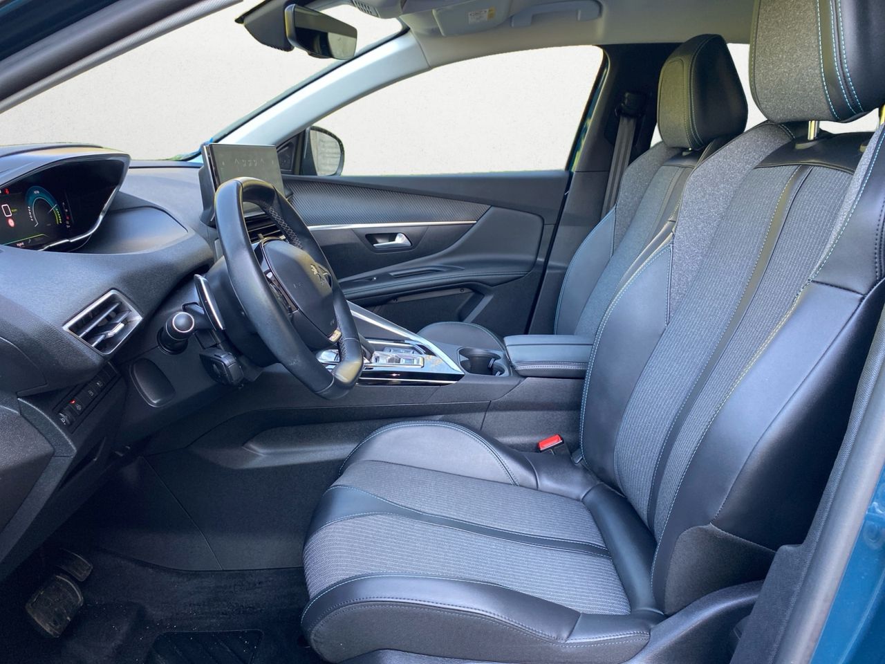 Peugeot 3008 Hybrid ALLURE HYBRID 225 e EAT8 - Foto 2