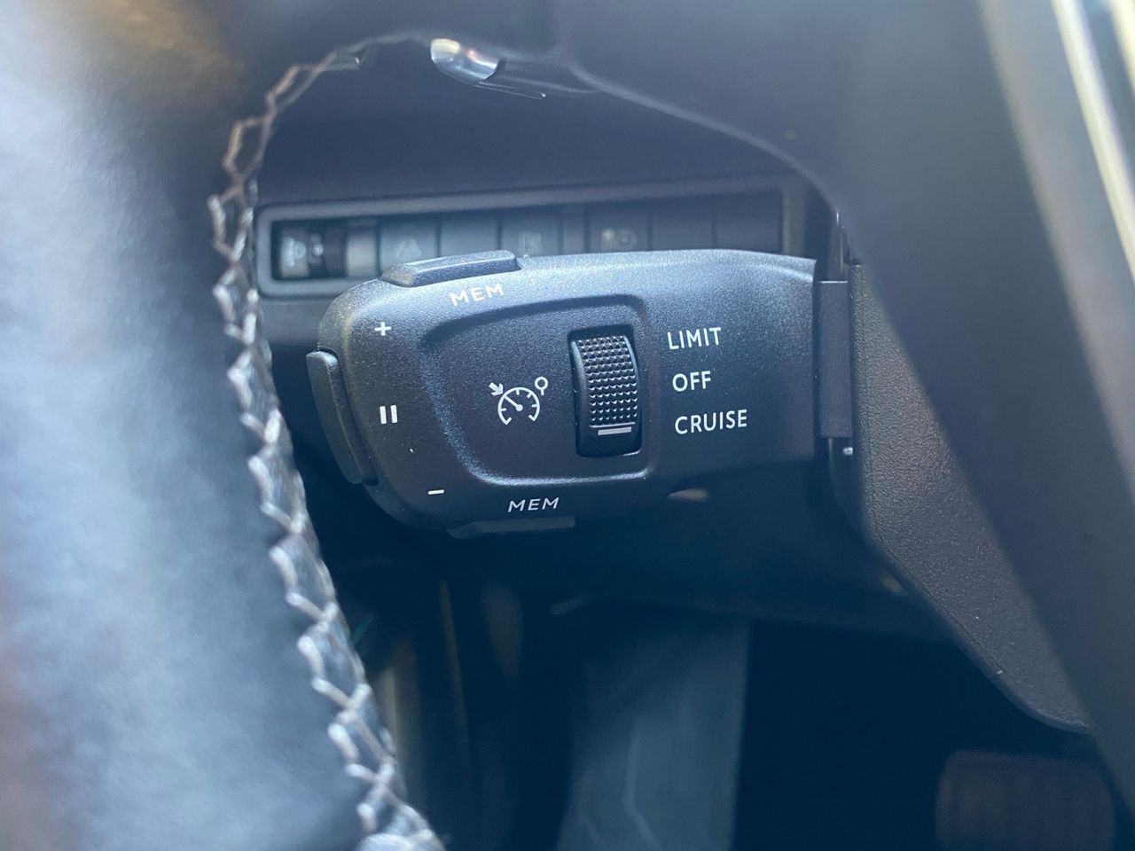 Peugeot 3008 Hybrid ALLURE HYBRID 225 e EAT8 - Foto 2