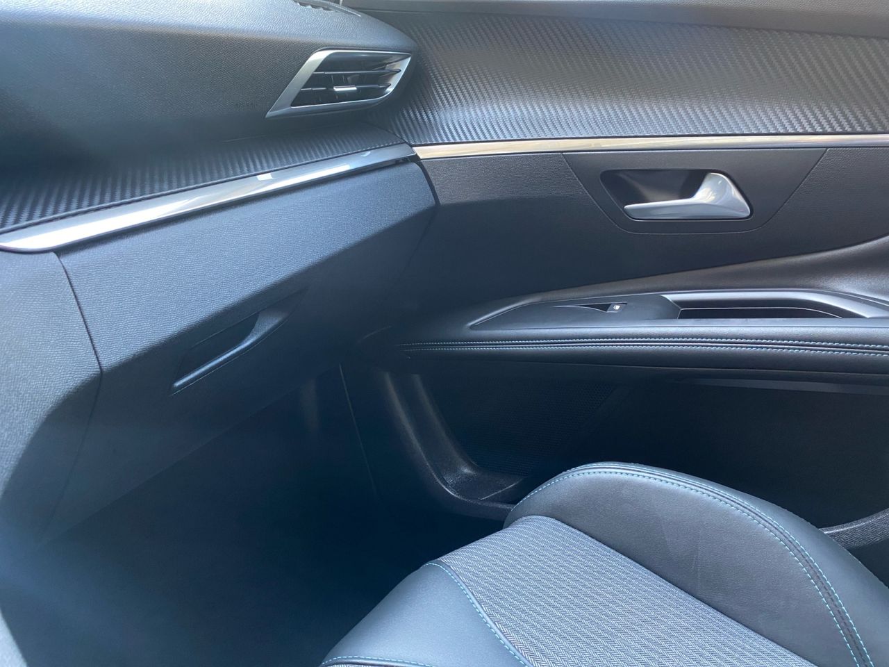 Peugeot 3008 Hybrid ALLURE HYBRID 225 e EAT8 - Foto 2