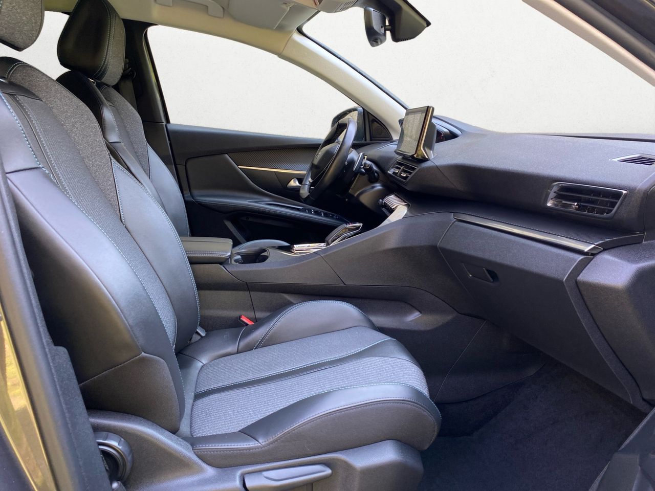 Peugeot 3008 Hybrid ALLURE HYBRID 225 e EAT8 - Foto 2