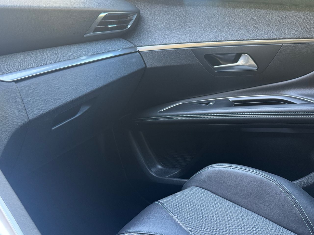 Peugeot 3008 Hybrid ALLURE PACK PLUG IN HYBRID 225 e EAT8 - Foto 2