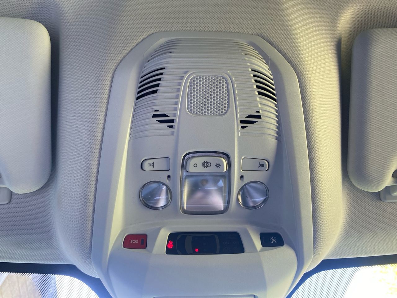 Peugeot 3008 Hybrid ALLURE PACK HYBRID 300 e EAT8 - Foto 2