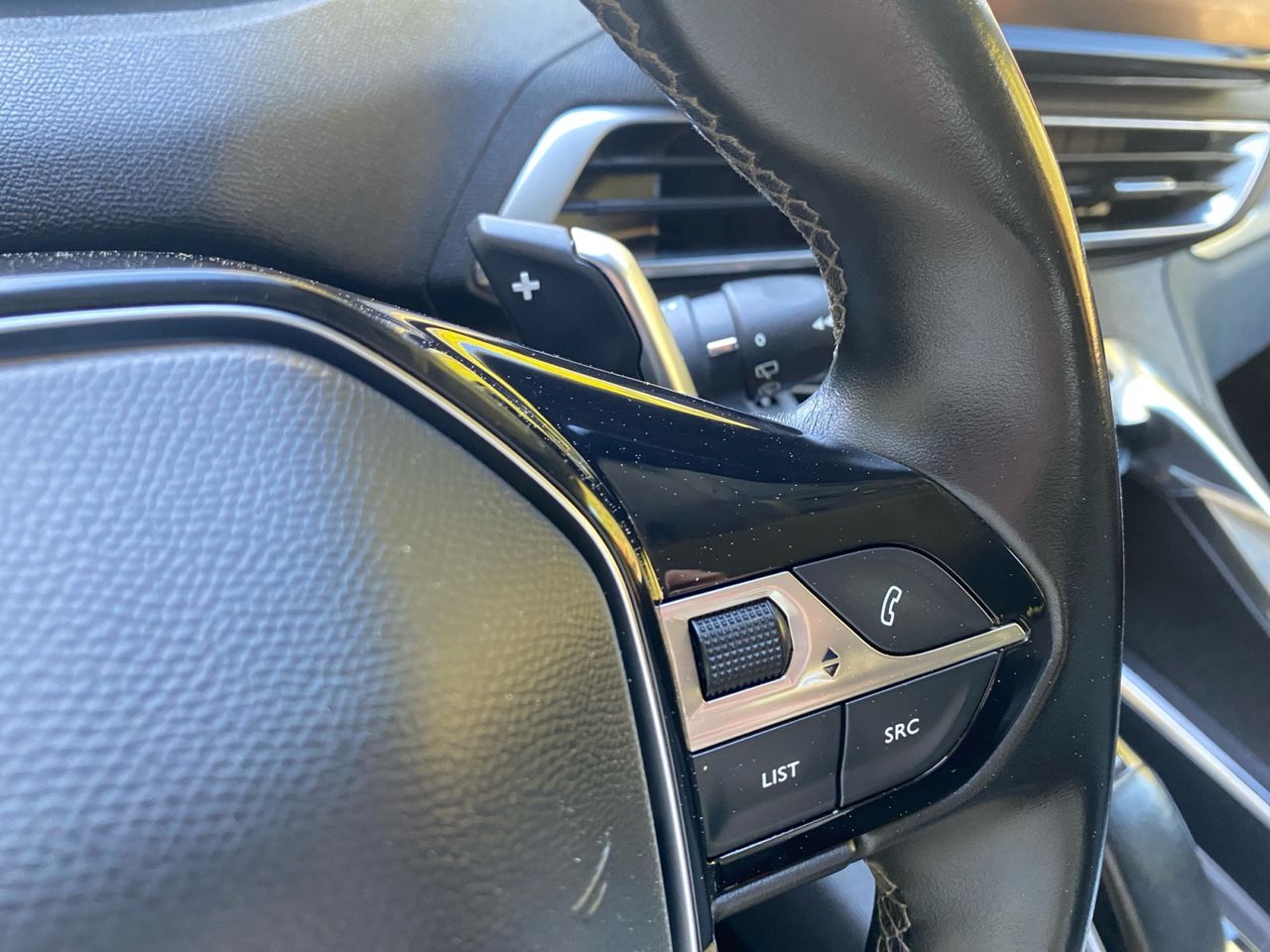 Peugeot 3008 Hybrid ALLURE PACK HYBRID 300 e EAT8 - Foto 2