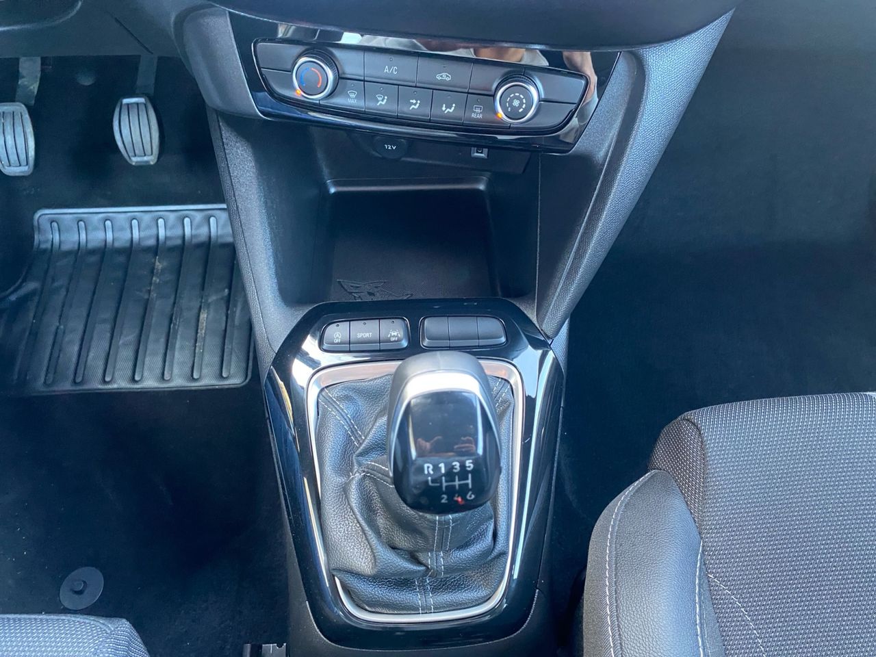 Opel Corsa GS 1.2T XHL MT6 S7S 100 CV - Foto 2