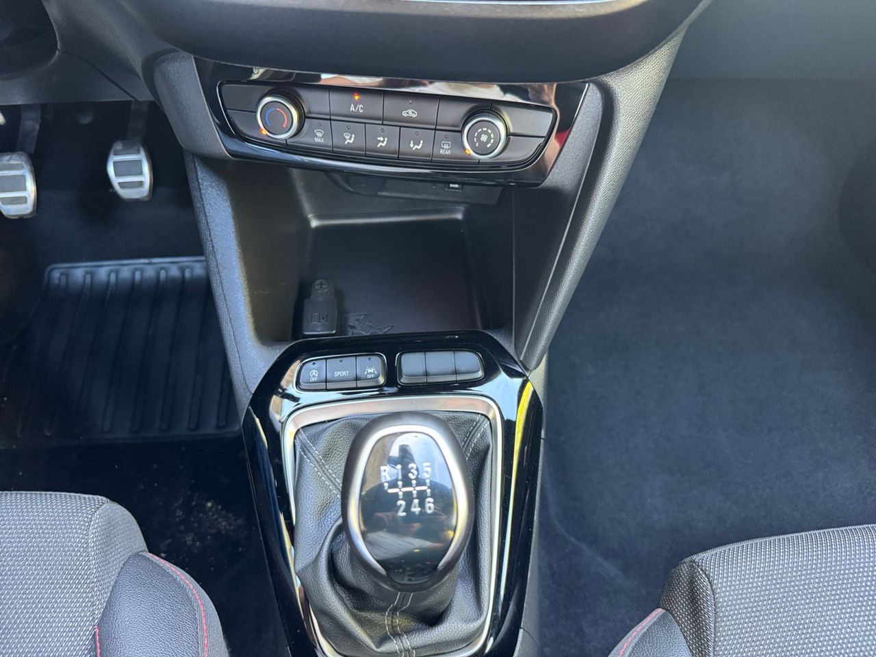 Opel Corsa GS 1.5D DT MT6 S/S 100 CV - Foto 2